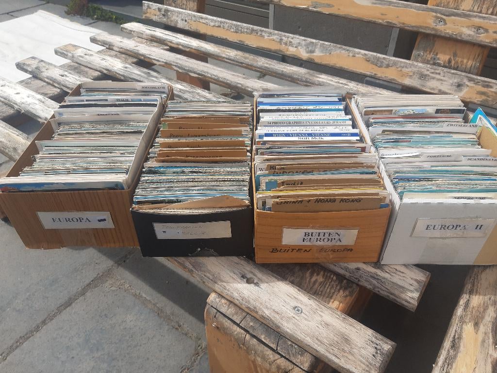 des centaines de cartes postales anciennes, Collections, Cartes postales | Étranger, Enlèvement ou Envoi