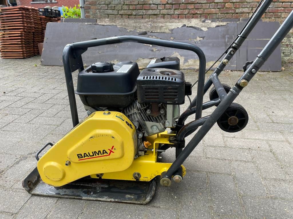 Trilplaat Baumax benzine 70 kg, Ophalen, Zo goed als nieuw