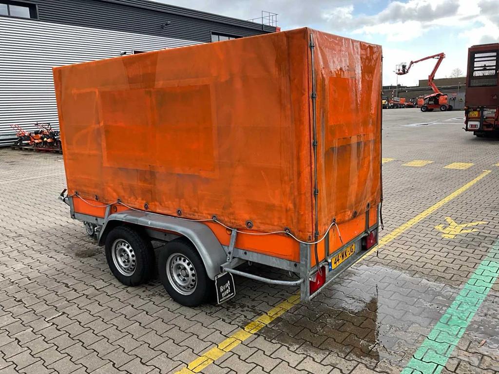 Remorque bâchée double essieu Atec EB2 2013, Utilisé