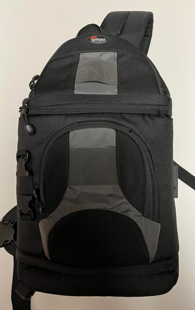 Lowepro cameratas, TV, Hi-fi & Vidéo, Photo | Sacs pour appareil, Enlèvement ou Envoi, Comme neuf, Lowepro