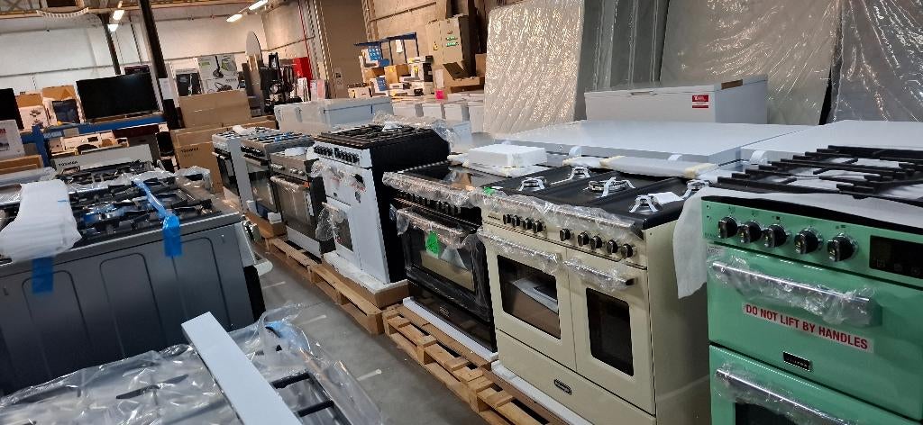 cuisiniére. jusqu'à -40 %, Enlèvement, Neuf