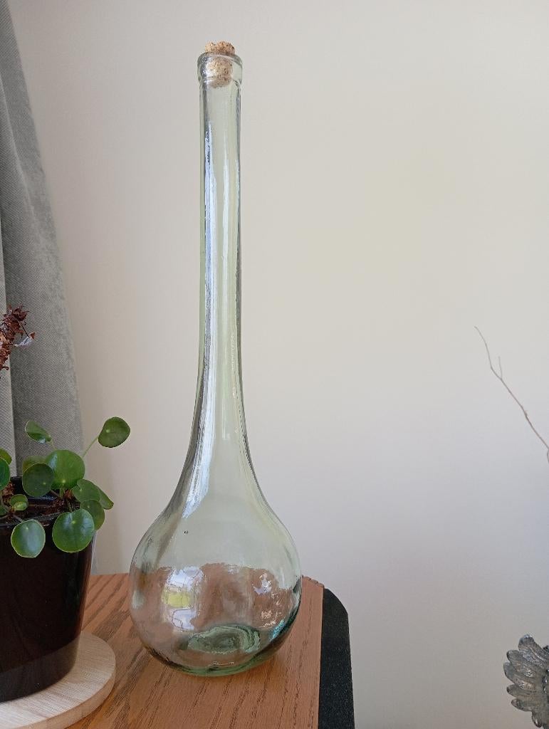 Sierfles en waterkaraf, Ophalen