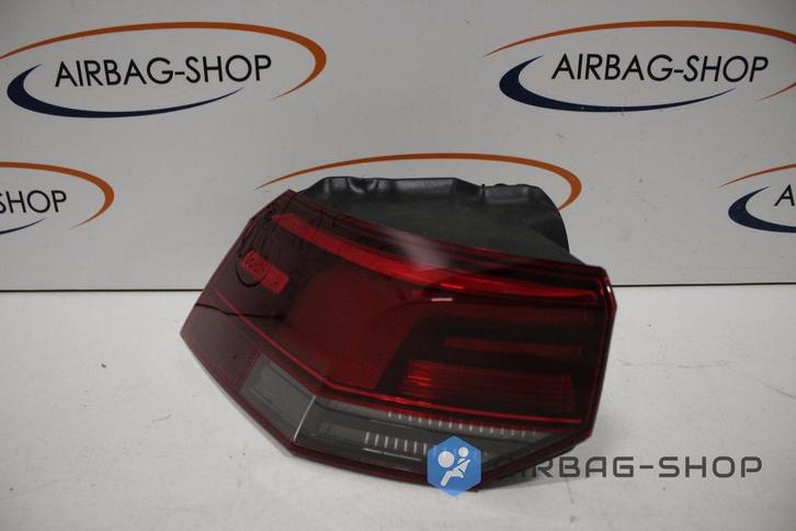 Volkswagen Golf 8 LED achterlicht links buiten 5H0945095C, Auto-onderdelen, Verlichting, Volkswagen, Gebruikt, Ophalen of Verzenden