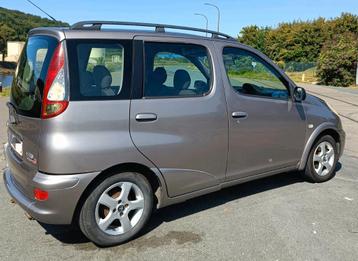 Toyota Yaris Verso - 1.5 VVTi, Autos, Achat, Carnet d'entretien, Barres de toit, Particulier