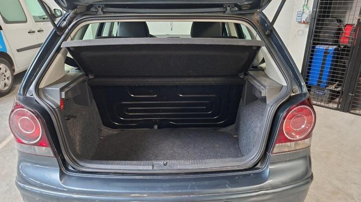 Polo 9n3 2009, Autos, Volkswagen, Particulier, Polo, Diesel, Argent ou Gris, Gris, Tissu, Traction avant, Enlèvement