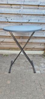 Party Tafel, Ophalen