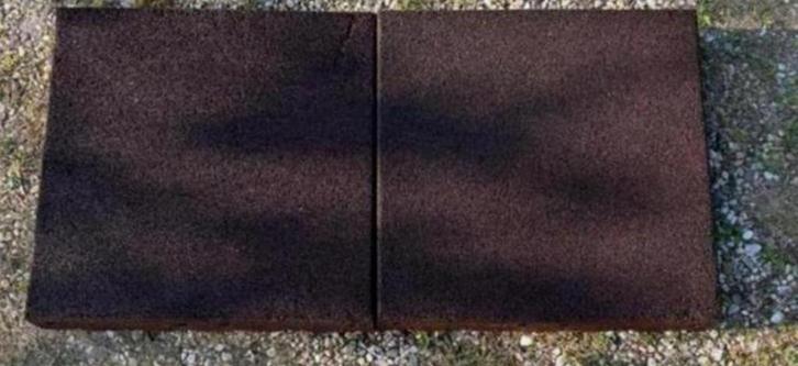Rubberen tegels 50x50x7,5 speeltoestel e.d. ongeveer 10m2, Doe-het-zelf en Bouw, Tegels, Gebruikt, Vloertegels, Overige materialen