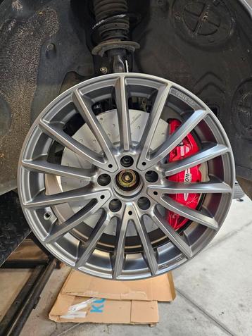 velgen 17inch  8 breed 5x112