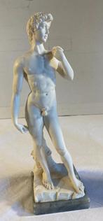 Twee prachtige harsbeeldjes van David en Venus van Milo, Antiek en Kunst, Ophalen of Verzenden