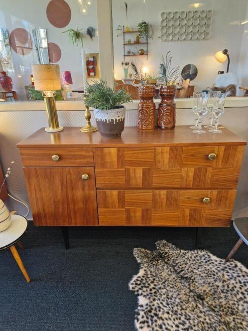 Vintage kastje klepdeurtjes messing greepjes 70s, Huis en Inrichting, Kasten | Ladekasten, Gebruikt, Ophalen