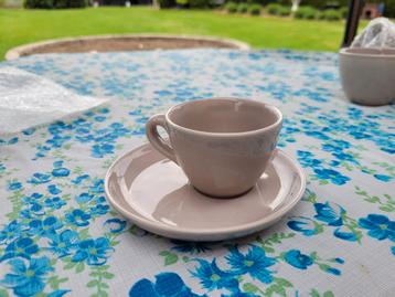 Koffie tasje en bordje small beschikbaar voor biedingen