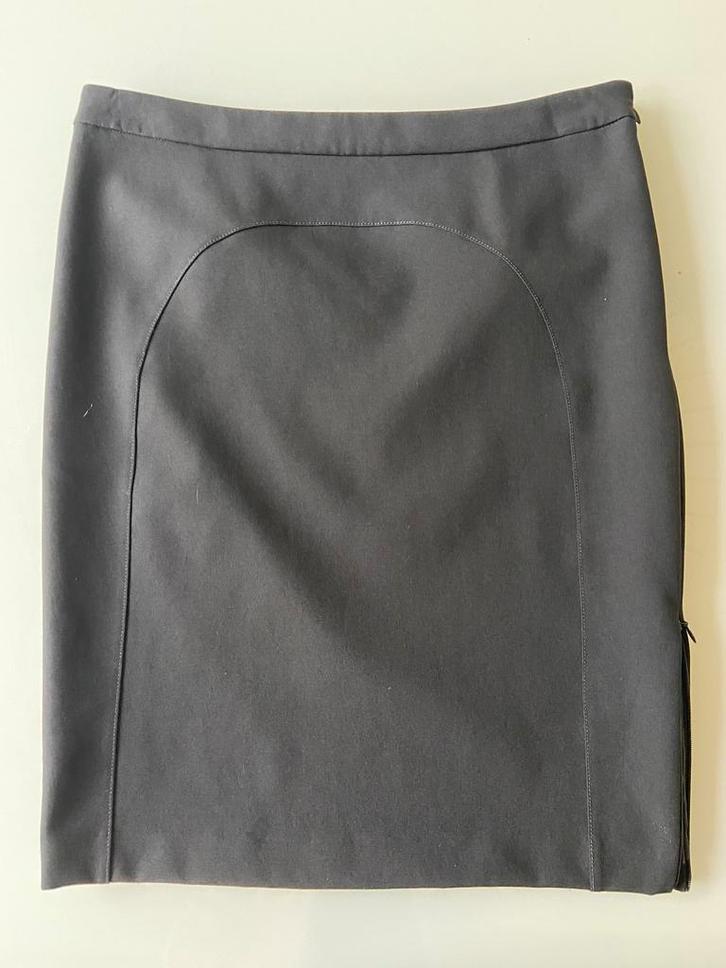 Scee by Twinset zwarte aansluitende rok M, Kleding | Dames, Rokken, Zo goed als nieuw, Maat 36 (S), Zwart, Knielengte, Ophalen of Verzenden