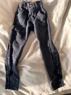 2 pantalons 6 ans equitation, Animaux & Accessoires, Enlèvement ou Envoi, Utilisé, Enfants, Vêtements d'extérieur