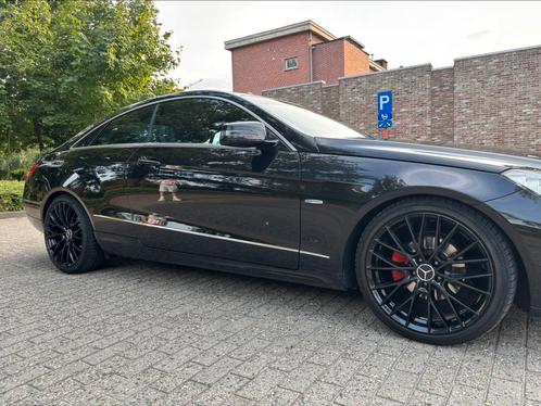 Mercedes E klasse coupé 2.2 diesel bwj 2010, Auto's, Mercedes-Benz, Particulier, Diesel, Coupé, Handgeschakeld, Ophalen