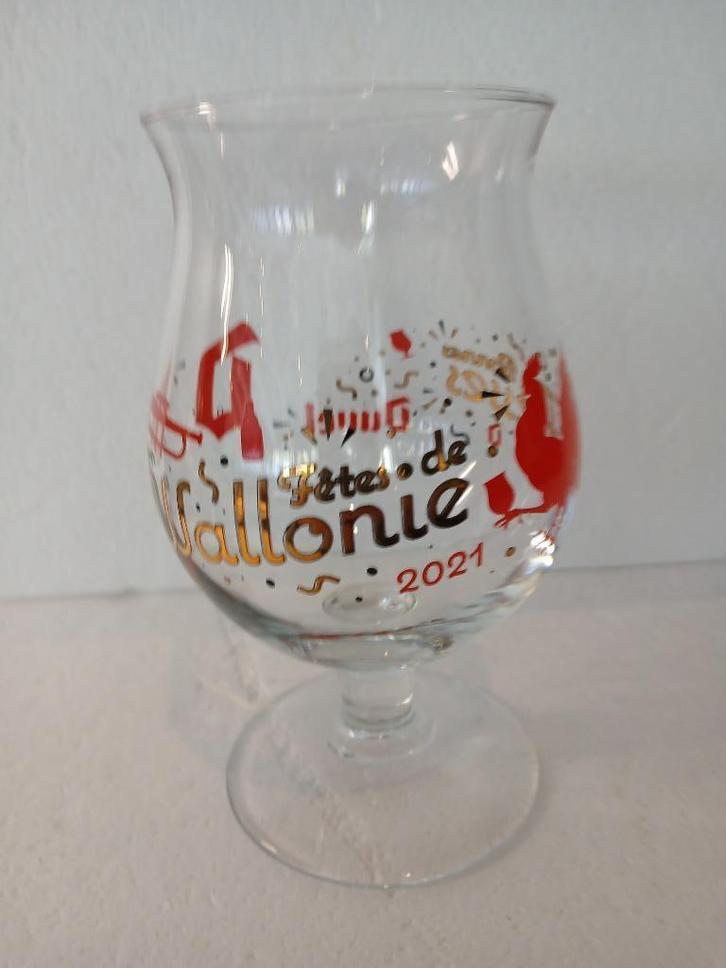 DUVEL FETES DE WALLONIE 2021 staand glas in perfecte staat, Verzamelen, Biermerken, Nieuw, Glas of Glazen, Duvel, Ophalen of Verzenden