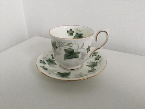 Ivy Duchess porseleinen kop en schotel (Bone China), Antiek en Kunst, Antiek | Porselein, Ophalen
