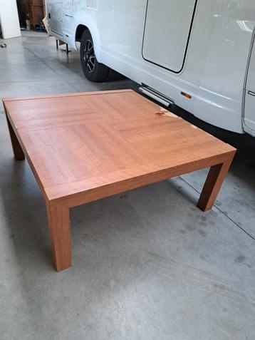 Salontafel - gratis beschikbaar voor biedingen