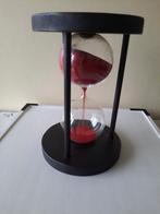 Zandloper met rood zand prima staat, Huis en Inrichting, Ophalen of Verzenden, Zo goed als nieuw