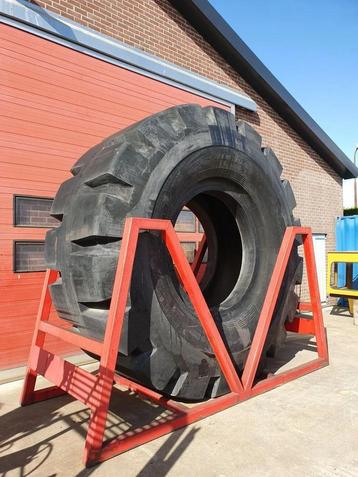 unused level 52/80-57 Cat 994 tire beschikbaar voor biedingen