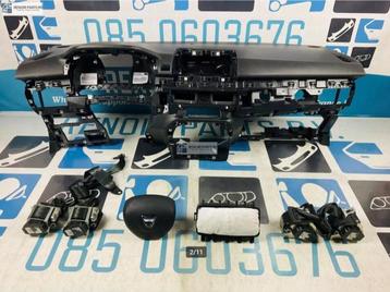 Dashboard Set Dacia Sandero 2019-2023 Airbagset Origineel beschikbaar voor biedingen