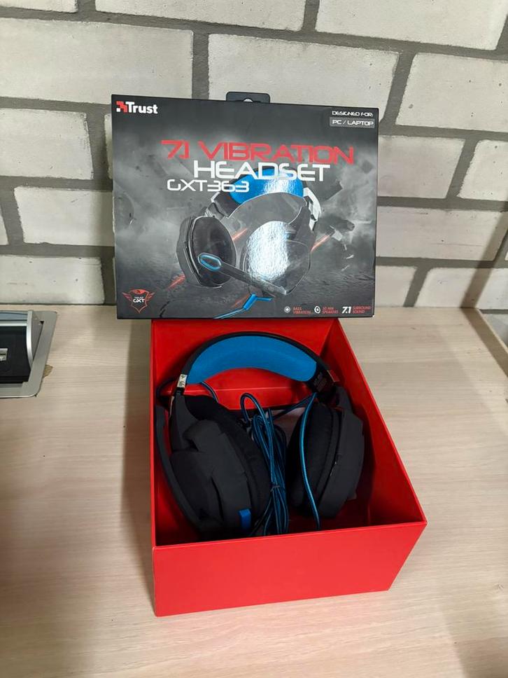 Verlichte gaming-headset, Computers en Software, Headsets, Zo goed als nieuw, Ophalen