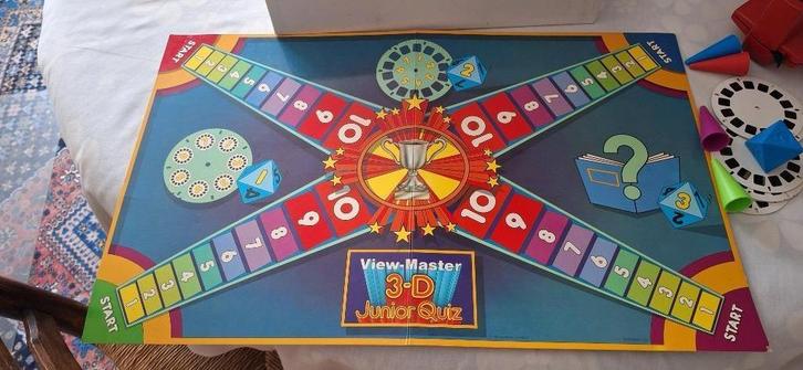 bordspel met 3D VIEWER,  gepast geld afhalen te Mortsel., Hobby en Vrije tijd, Gezelschapsspellen | Bordspellen, Gebruikt, Ophalen