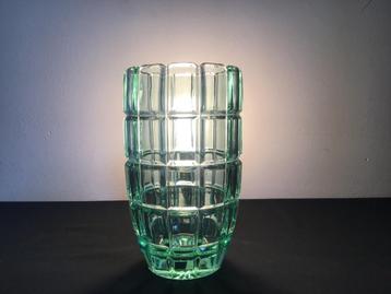 Vintage vaas in groen glas - jaren ‘50 beschikbaar voor biedingen