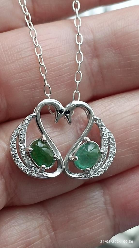 Superbe pendentif en argent massif avec émeraudes naturelles, Neuf, Enlèvement ou Envoi, Avec pierre précieuse, Animal