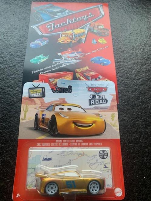 Cars Disney Pixar Racing Center Cruz Ramirez Cars on the roa, Enfants & Bébés, Jouets | Véhicules en jouets, Neuf, Enlèvement ou Envoi