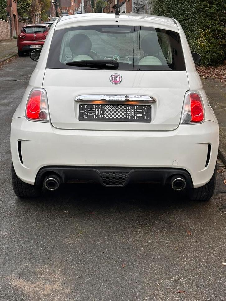 Fiat 500 1.3 essence kit ABARTH tres bon etat, Autos, Fiat, Particulier, ABS, Airbags, Air conditionné, Bluetooth, Ordinateur de bord