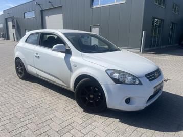 Kia Ceed 1,6 Crdi 3 deurs Airco ONLY EXPORT, Autos, Achat, 90 ch, Entreprise, Boîte manuelle