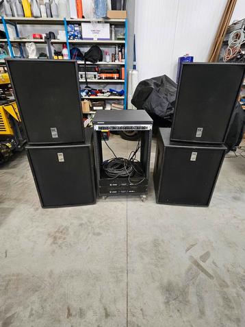 Compleet geluidssysteem uit de HK Premium-serie + 2 kroonver beschikbaar voor biedingen