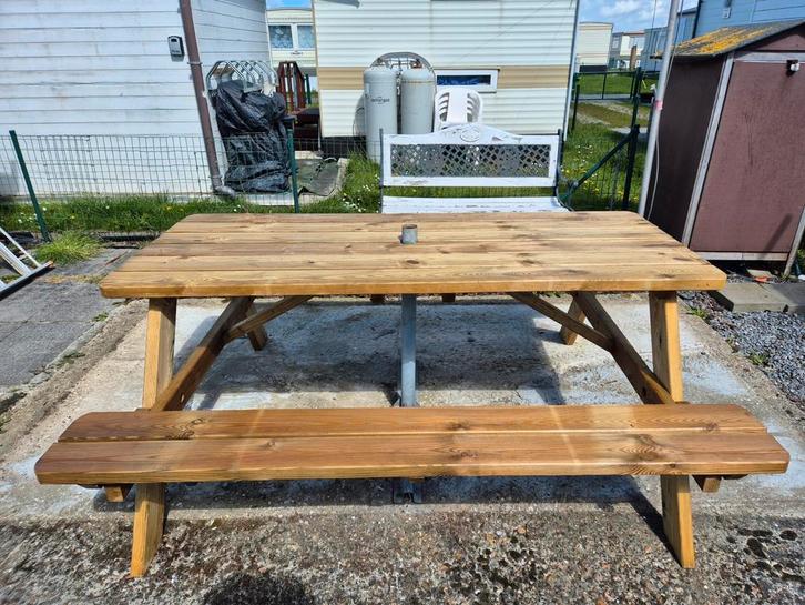 Picknicktafel 180 x 70 cm - amper 2 jaar oud -, Tuin en Terras, Picknicktafels, Zo goed als nieuw, Hout, Ophalen