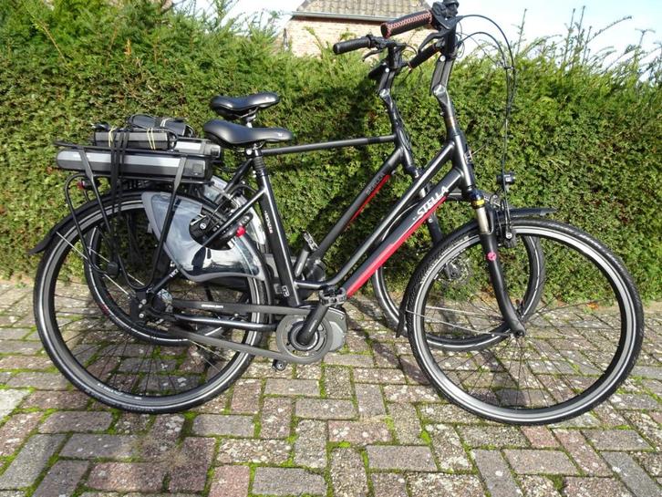 set nieuw staat stella,s met midden motor 500 watt lage km, Fietsen en Brommers, Elektrische fietsen, Zo goed als nieuw, 50 km per accu of meer