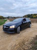 Mercedes A180 euro 6 benzine (Mercedes motor), Auto's, Voorwielaandrijving, 4 cilinders, Leder en Stof, Zwart