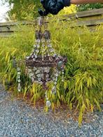 Bijzondere hanglamp, Enlèvement