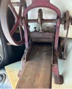 Ancienne machine à couper le tabac, Ophalen