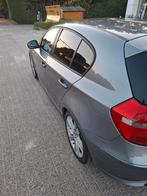 Zeer goed onderhouden BMW 118d van 2010 met tal van opties., Auto's, 1995 cc, Zwart, 4 cilinders, Particulier