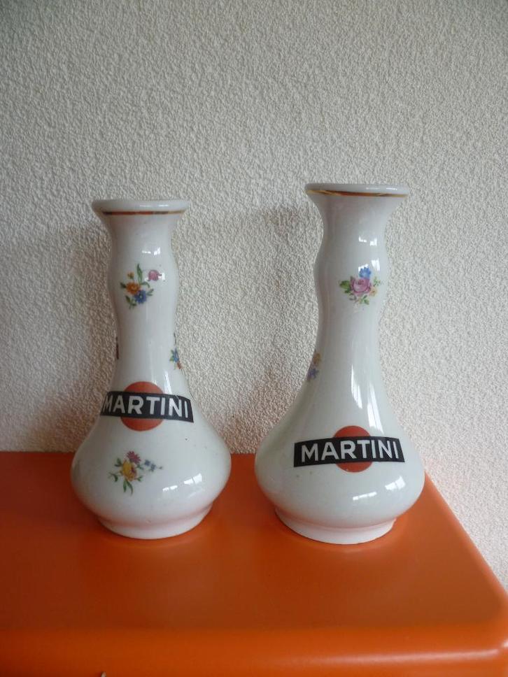 2X PORCELIJNEN"MARTINI TAFEL VAASJES"UIT JAREN 50-60, Verzamelen, Merken en Reclamevoorwerpen, Zo goed als nieuw, Gebruiksvoorwerp
