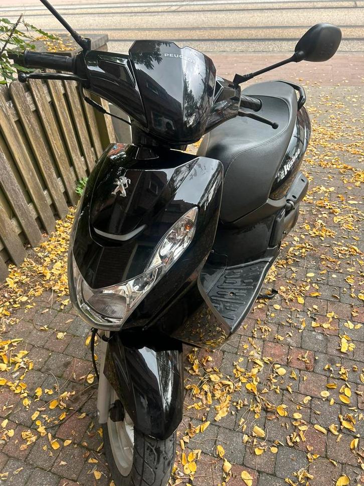 Peugeot kisbee 4t a klasse, Fietsen en Brommers, Brommers | Peugeot, Gebruikt, Overige modellen, Klasse A (25 km/u), Ophalen