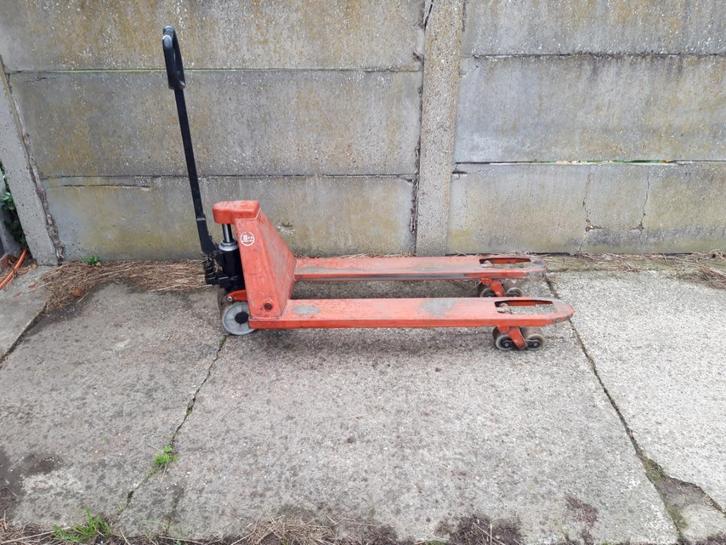 mooie BT transpallet, Zakelijke goederen, Machines en Bouw | Heftrucks en Intern transport, Palletwagen, Handmatig, 2000 tot 3000 kg