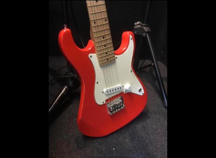 Elektrische gitaar kids, Muziek en Instrumenten, Snaarinstrumenten | Gitaren | Elektrisch, Zo goed als nieuw, Ophalen of Verzenden