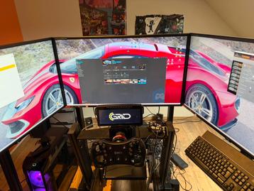 Triple setup simlab + Iiyama 43 inch 4K beschikbaar voor biedingen