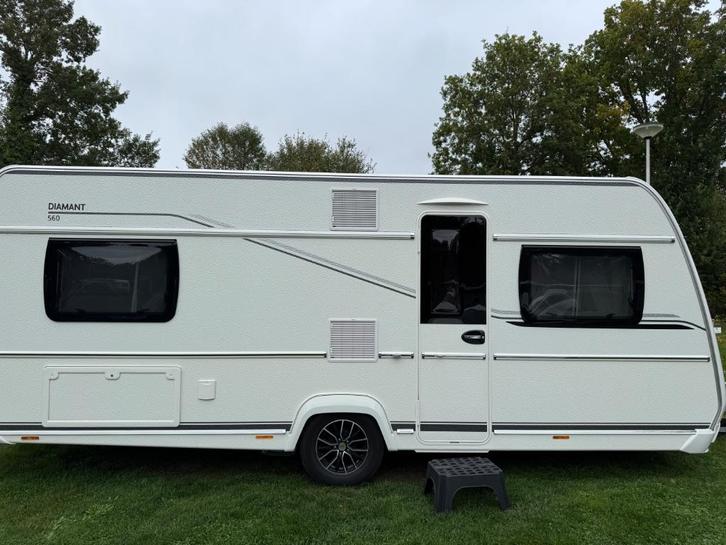 Fendt 560 Diamant jubileum uitvoering, Caravans en Kamperen, Caravans, Particulier, tot en met 4, 1500 - 2000 kg, Rondzit, Fendt