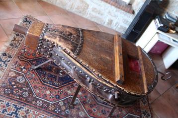 Salontafel beschikbaar voor biedingen