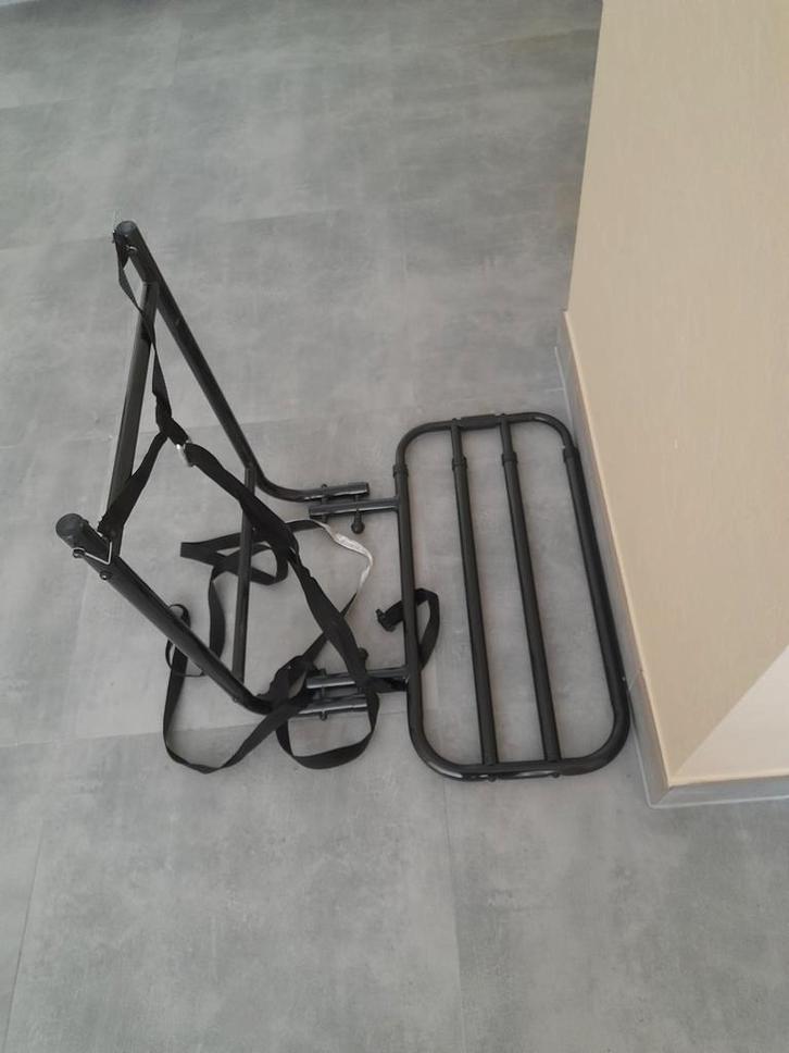 Zwart stevig bedhek voor onder de matras, Diversen, Verpleegmiddelen, Ophalen