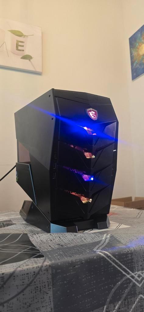 MSI RGB-gaming-pc, €360, Computers en Software, Desktop Pc's, Zo goed als nieuw, 3 tot 4 Ghz, HDD, SSD, 16 GB, Met videokaart