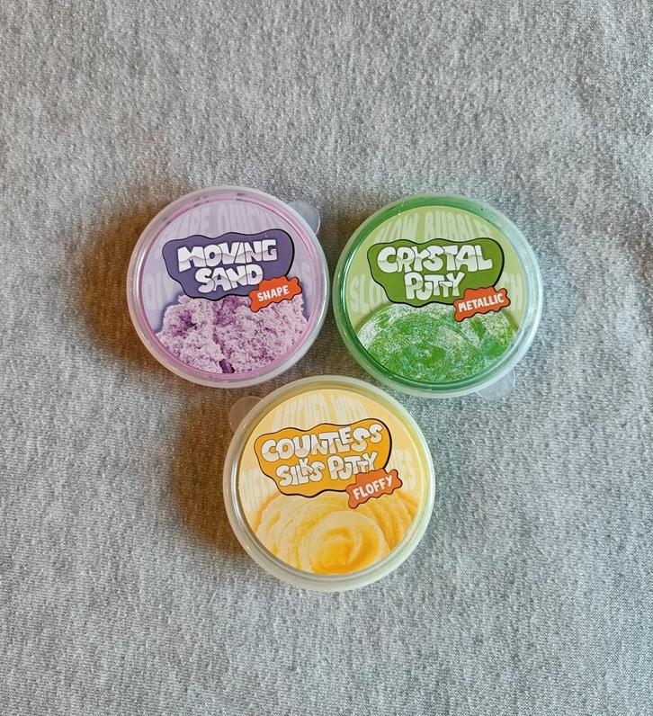 Magisch zand - Slijm - Speelgoed - Sensorisch - €3, Kinderen en Baby's, Speelgoed | Educatief en Creatief, Zo goed als nieuw, Knutselen