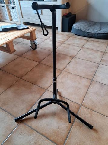 Staander gitaar/basgitaar beschikbaar voor biedingen