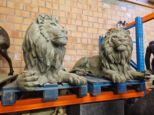 GROTE BRONZEN LEEUWEN AAN ZEER LAGE OPRUIMPRIJS SPOTPRIJS!!!, Tuin en Terras, Tuinbeelden, Nieuw, Dierenbeeld, Overige materialen
